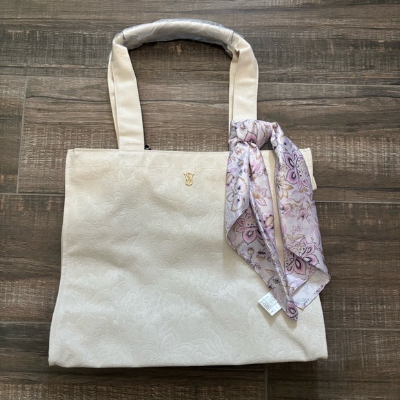 Victoria’s Secret Tote Bag with Scarf - Picture 1 of 4